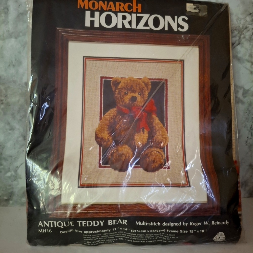 1985 Vintage Monarch Horizons Antique Teddy Bear Multi-Stitch Kit Pure Wool NEW